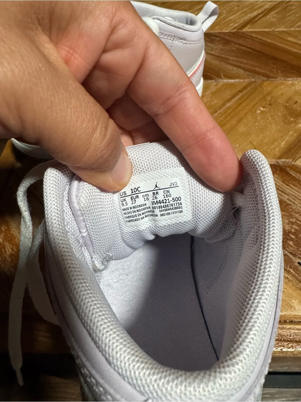 Nike Kids White & Light Purple Mid-Top Sneakers with Iridescent Swoosh